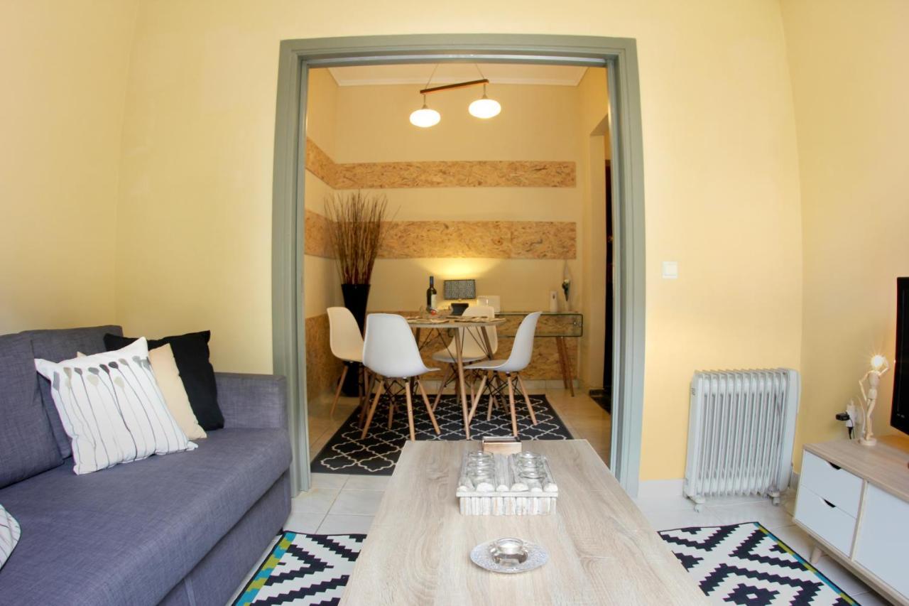 Stylish City Center Garden Apartment Athen Eksteriør billede